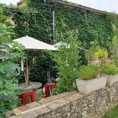 Les Du Nid Charentais Casa rural *