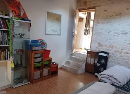 Landhaus Les Du Nid Charentais La Poterie (Charente)